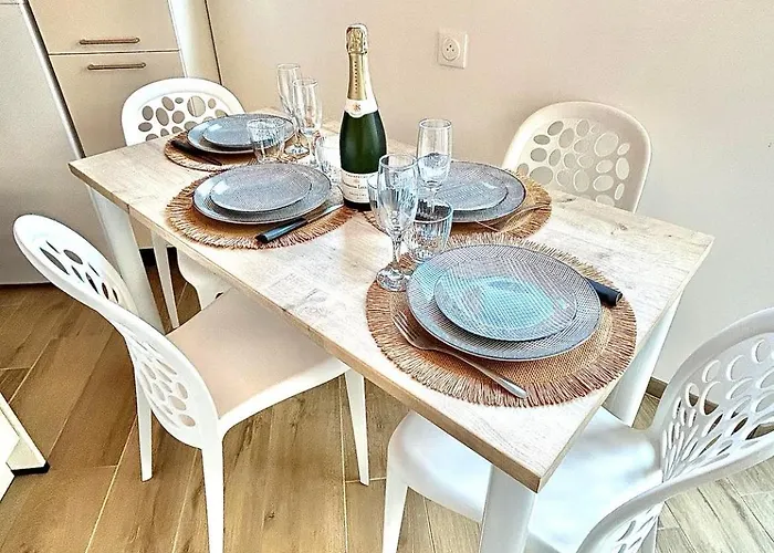 Escapade Ensoleille 생장드몽